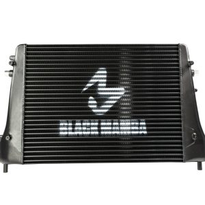 INTERCOOLER BLACK MAMBA AUDI S3 8P | AUDI TT 8J | SKODA OCTAVIA vRS 1Z | SEAT LEON CUPRA 1P | VOLKSWAGEN GOLF V GTI INCL. EDIT.30 – PIRELLI 230 |  VOLKSWAGEN GOLF VI GTI – R – EDIT.35 | VOLKSWAGEN SCIROCCO