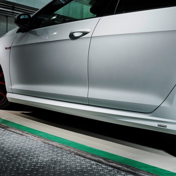 TALONERAS LATERALES OETTINGER | VOLKSWAGEN GOLF 7 / 7.5 (TODAS LAS VERSIONES) | OE-804-342-00