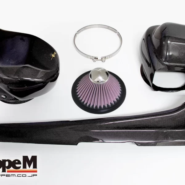 KIT ADMISIÓN CARBONO GRUPPEM RAM AIR AUDI S3 8V | AUDI TTS 8S | SEAT LEON 5F CUPRA | SKODA OCTAVIA 5E vRS | VOLKSWAGEN GOLF 7 GTI - R