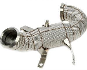 DOWNPIPE CON ESCUDO TÉRMICO Y CATALIZADOR | MERCEDES A45 A45S AMG W177 | 06MB023