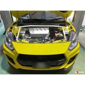 BARRA DE TORRETA TRASERA SUPERIOR ULTRA RACING | MERCEDES A45 AMG (W176) | UR-RE2-2919AB